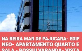 NA BEIRA MAR DE PAJUCARA- EDIF NEO- APARTAMENTO QUARTO E SALA - POSSUI VARANDA- VISTA LATERAL DO MAR-RUA JULIO PLECH FILHO 60 ESQUINA COM AVENIDA DOUTOR ANTONIO GOUVEIA - CONSUMO ELETRICO É PAGO No CKECK-OUT - 1 KWH É 1,35 REIAS - TEM TELA DE PROTEÇÃ